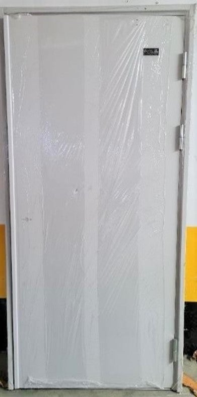 Fire door containing unauthorized UL logo