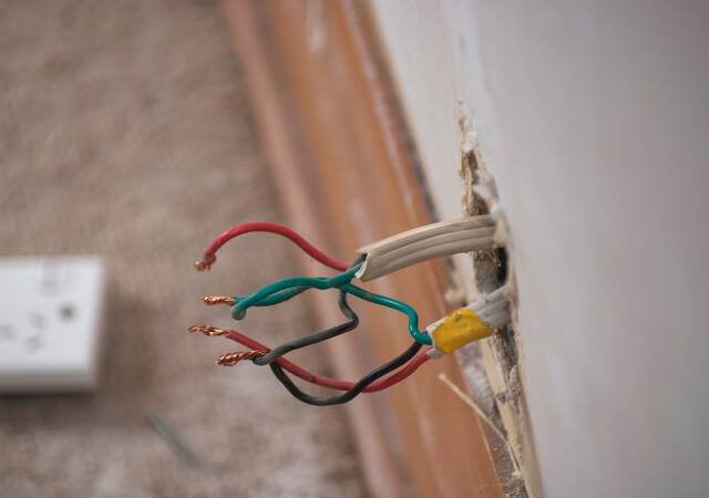 Electrical wiring from wall