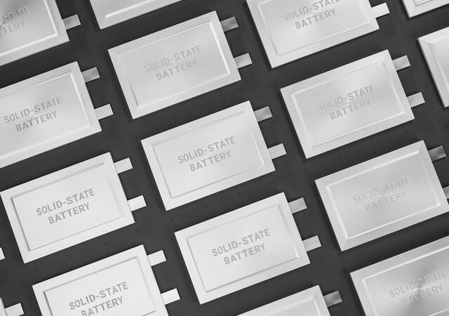 Solid-state battery pack design for electric vehicle (EV)