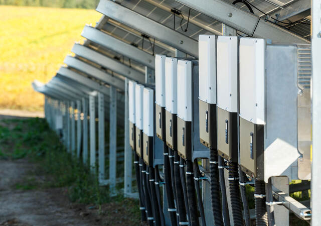 Inverters for solar photovoltaic modules