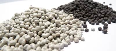 Image of mixed plastics grains provided by the customer.