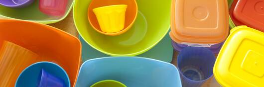 Plastic food containers