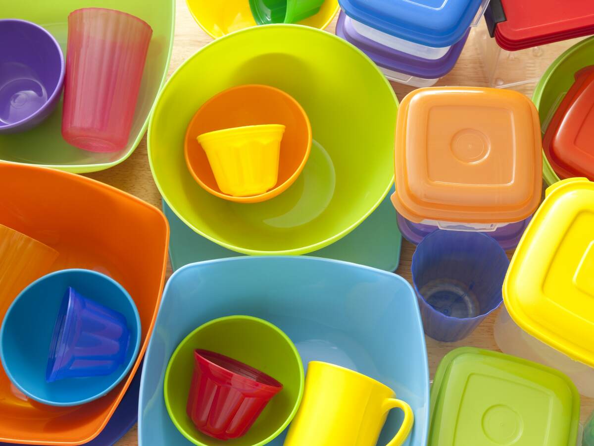 Plastic food containers