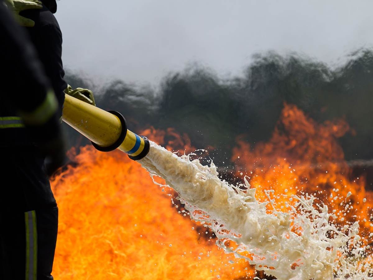 Firefighting Foam Protection For Class B Combustible Liquids | UL Solutions