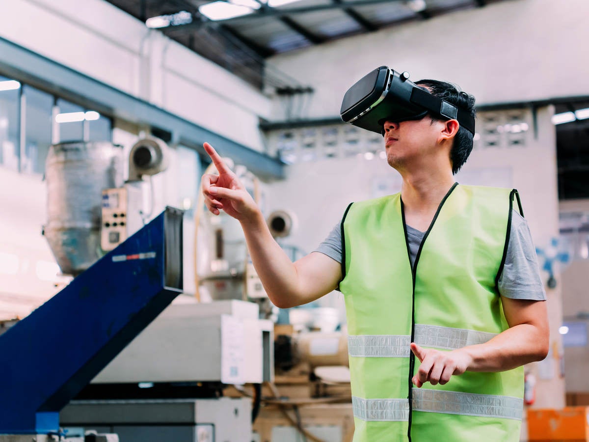 Augmented, Virtual and Reality Testing and Certification | UL Solutions